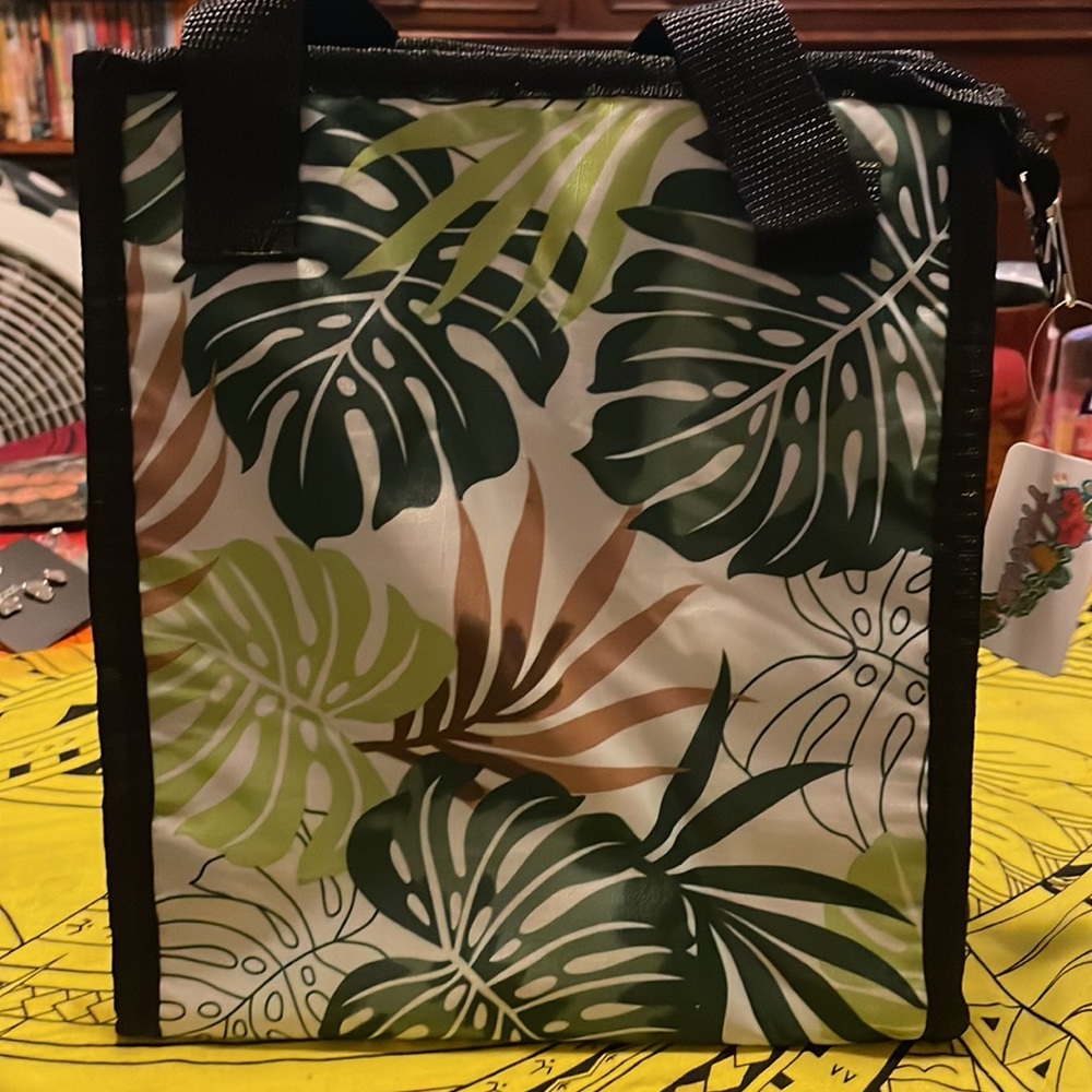 Insulated Lunch Tote